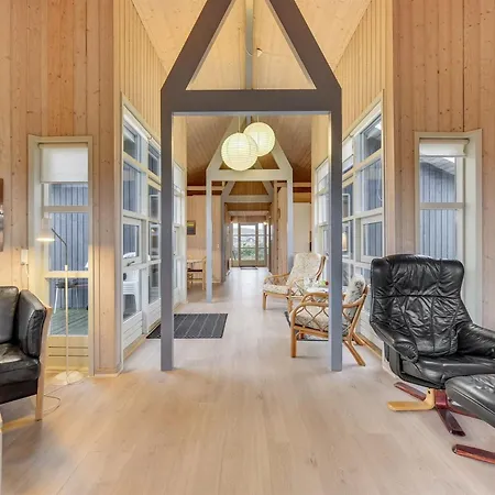 Janni - 250m From The Sea By Interhome *